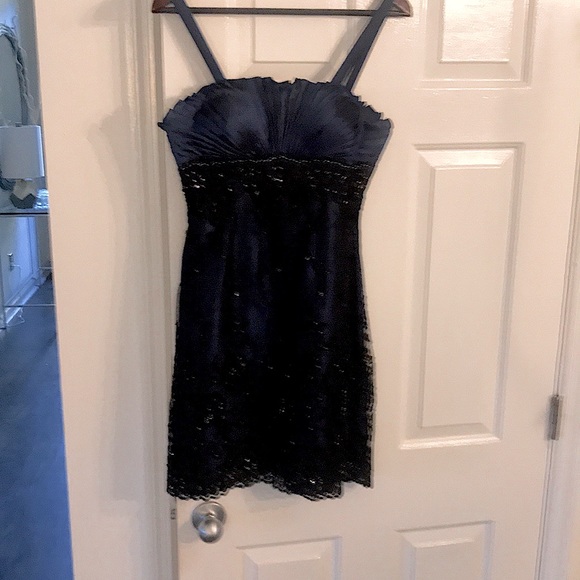 Authentic Tony Bowls Navy sequined Evening Dress Size 4 - Picture 12 of 14